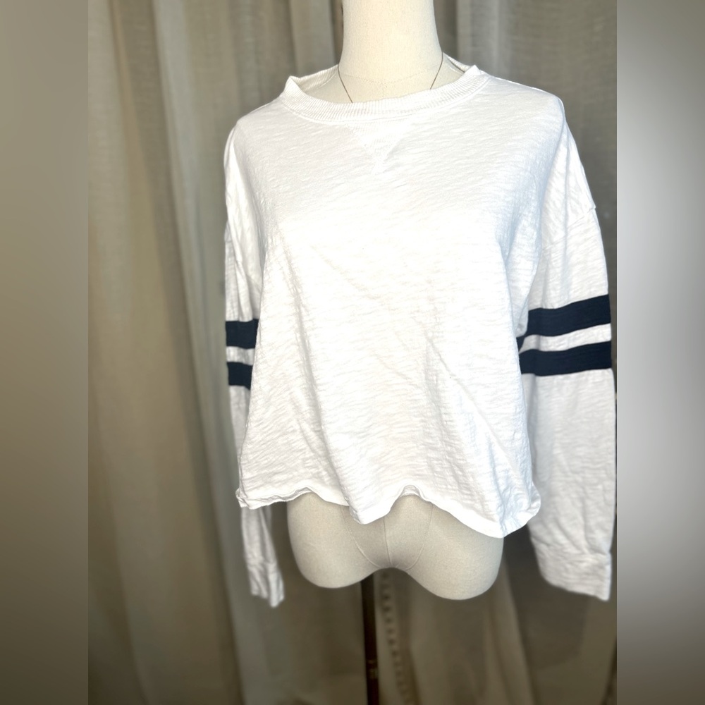 Hollister white long sleeve with navy stripes small